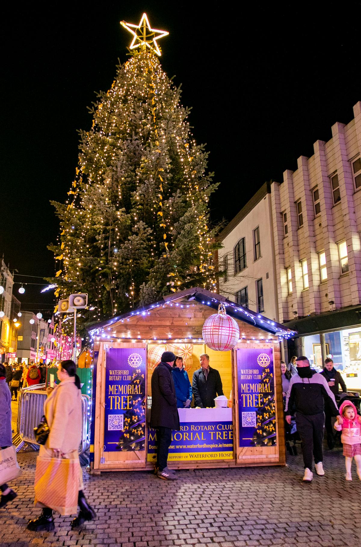 Rotary Club Memorial Christmas Tree